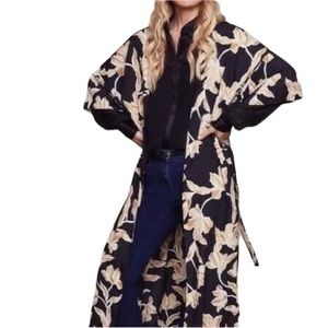 Floral Black and Cream Women's Robe